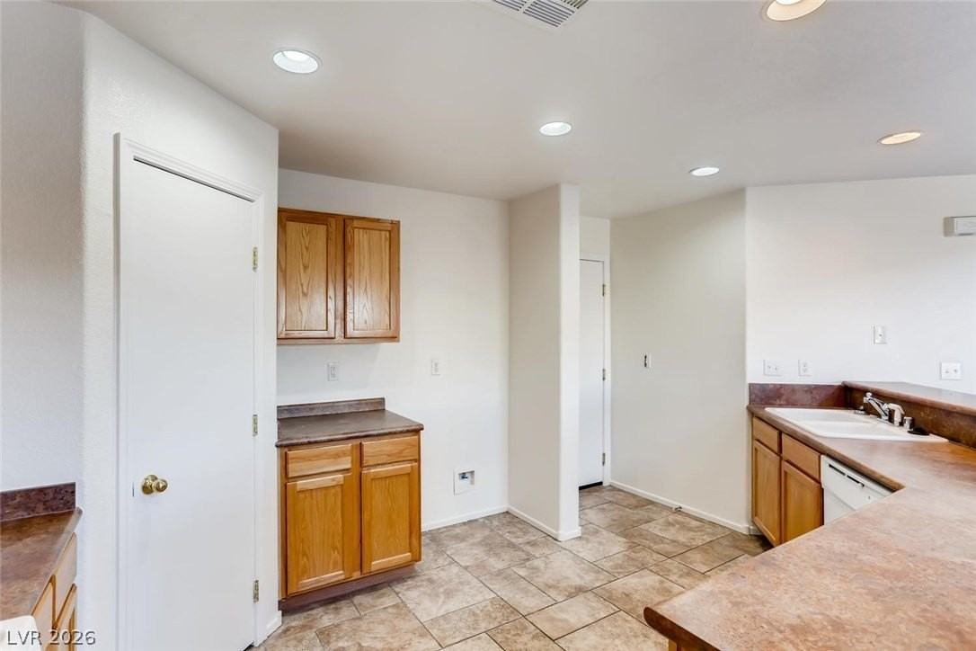 3788 Autumn King Ave - Photo 3 of 10