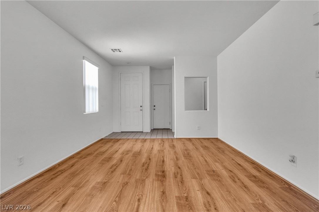 9490 Vivid Colors Ave - Photo 7 of 38