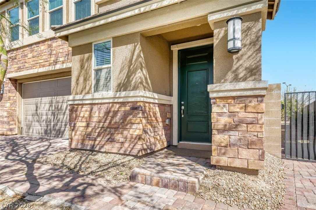 824 Elmstone Pl - Photo 4 of 29