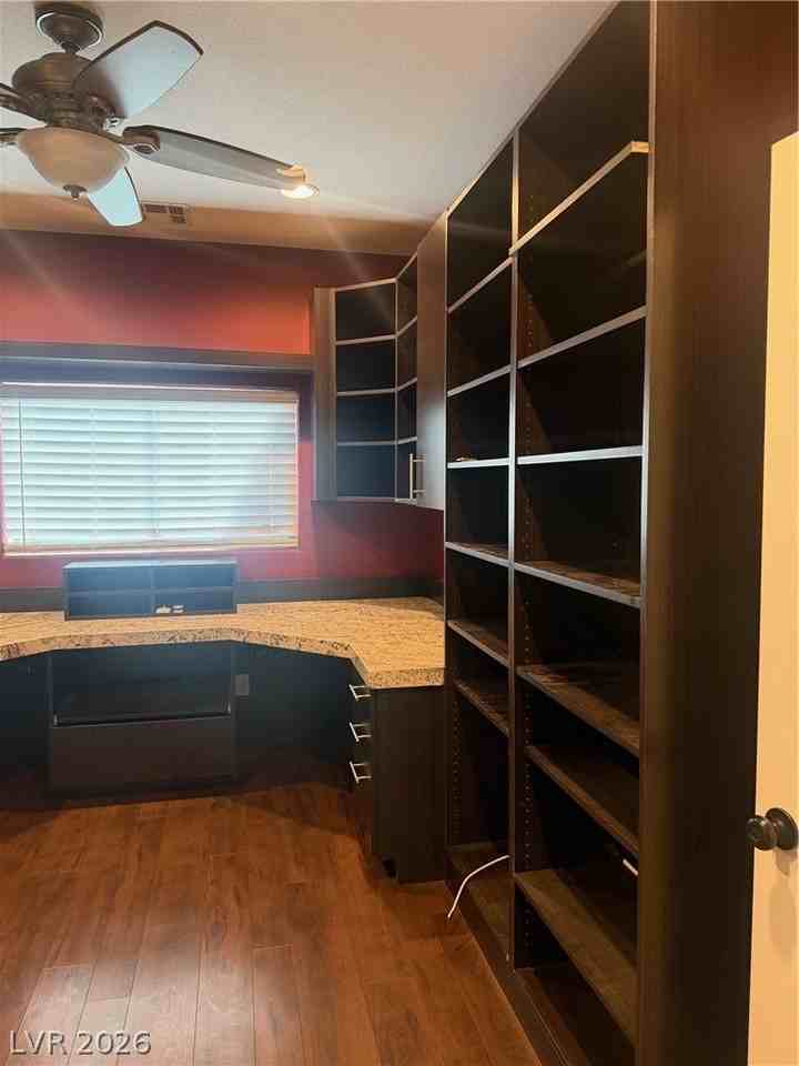 10849 Wallflower Ave - Photo 5 of 20