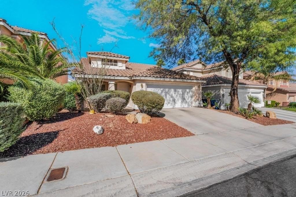 9600 Atwood Ave - Photo 3 of 31