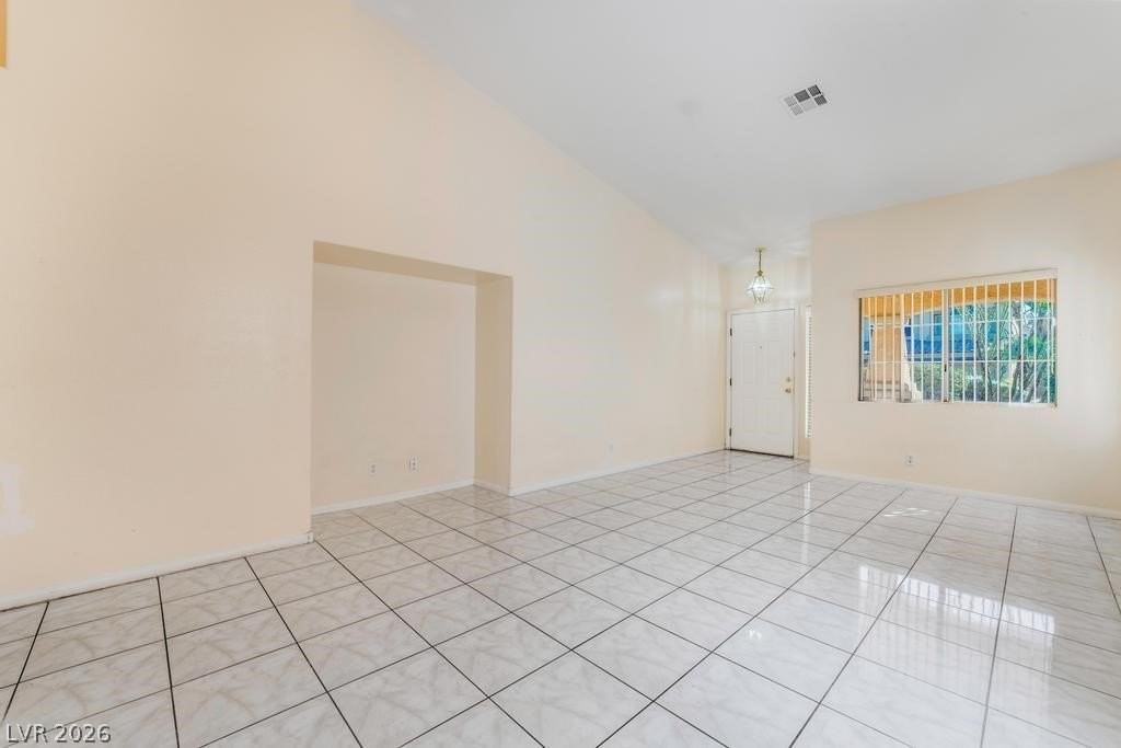 9600 Atwood Ave - Photo 6 of 31