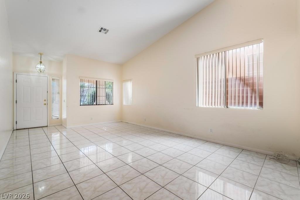 9600 Atwood Ave - Photo 7 of 31