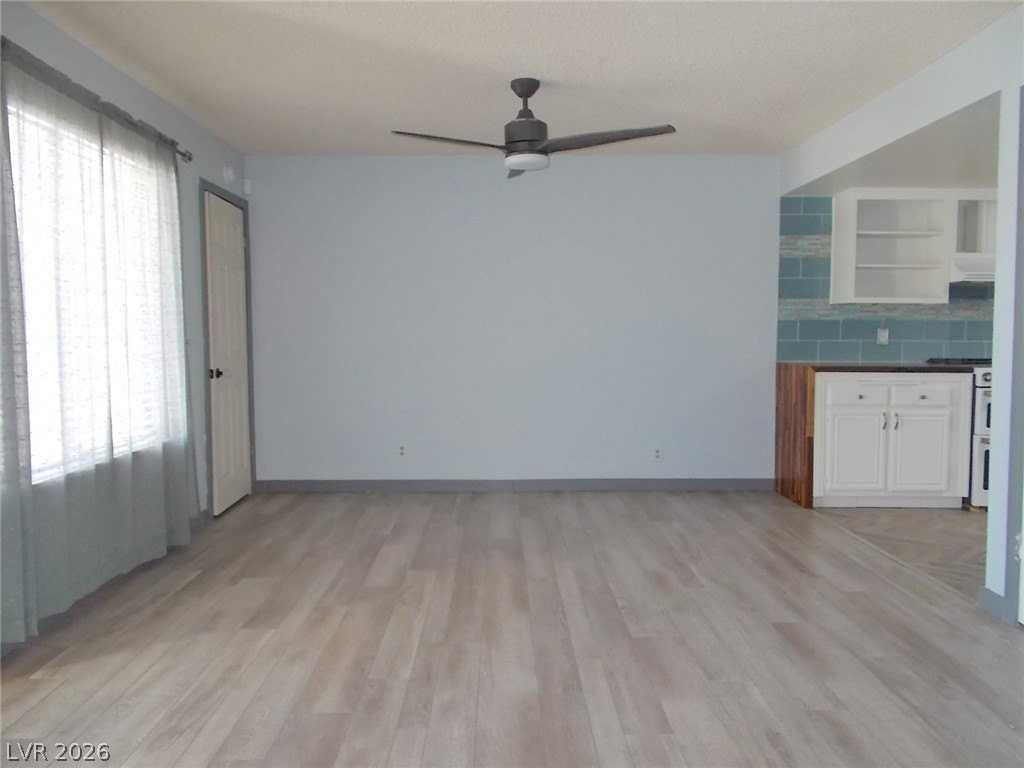 687 Marina Dr #41 - Photo 3 of 24