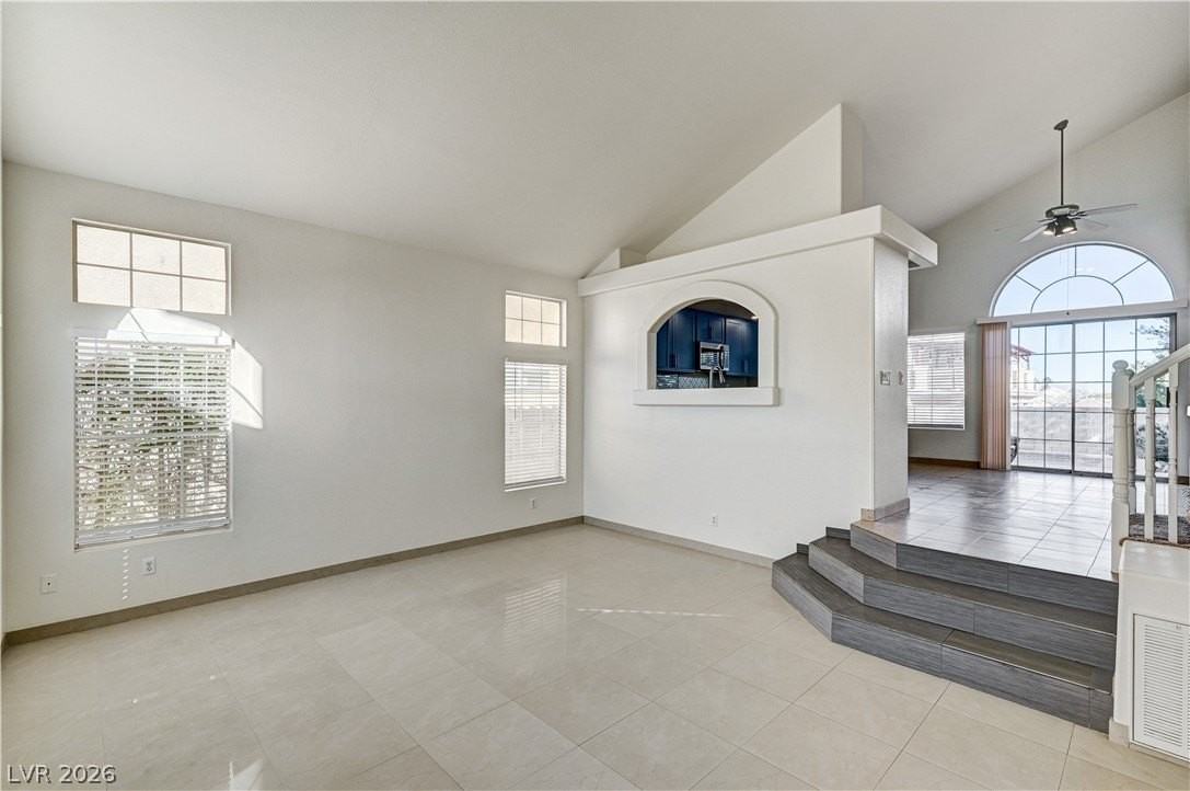 2546 Claridge Ave #0 - Photo 5 of 45