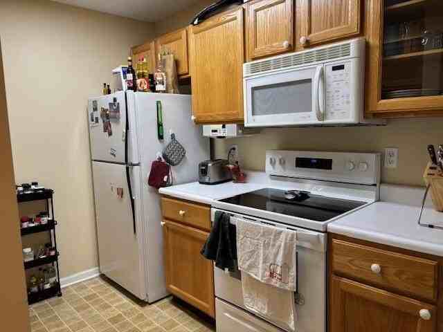 4107 Inverness St - Photo 5 of 18