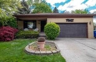 featured image of 28418 Walker Ave