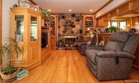 28418 Walker Ave - Photo 3 of 13