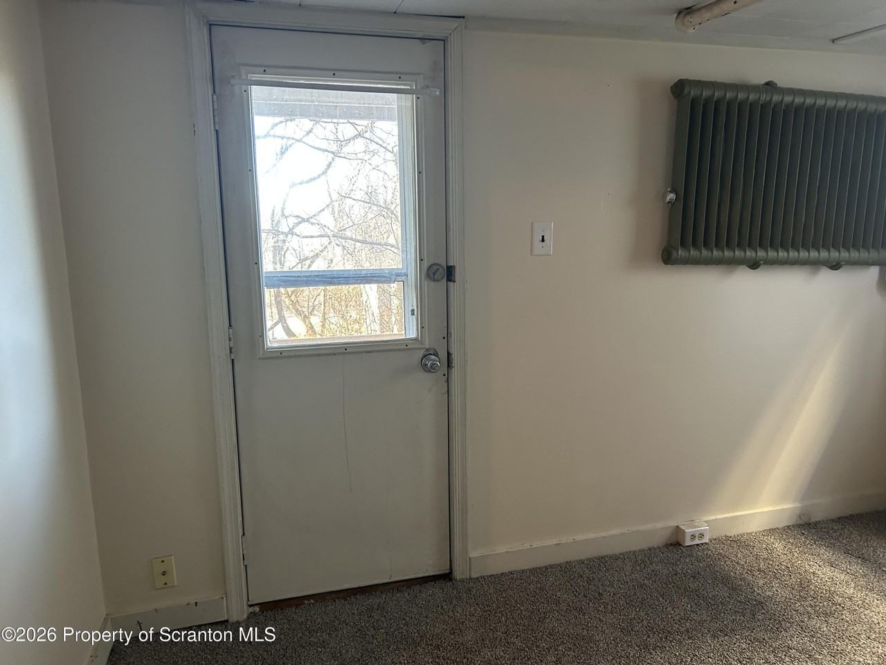 510 Moltke Avenue unit: Basement #3 - Photo 5 of 11