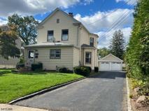 610 Downer St - Photo 1 of 1