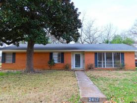 2417 Oak Crest Dr - Photo 1 of 1