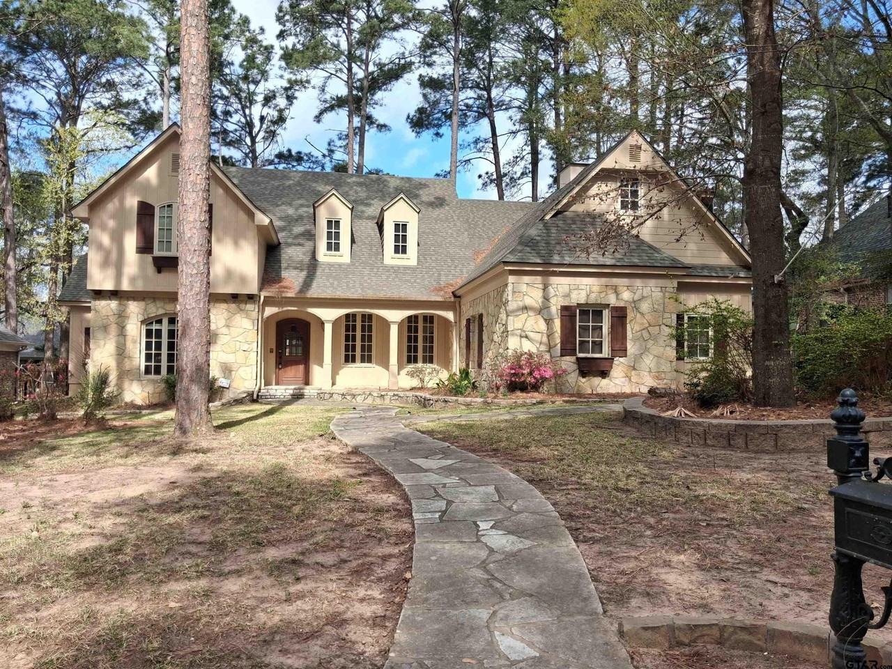 3706 Woods Blvd - Photo 2 of 28