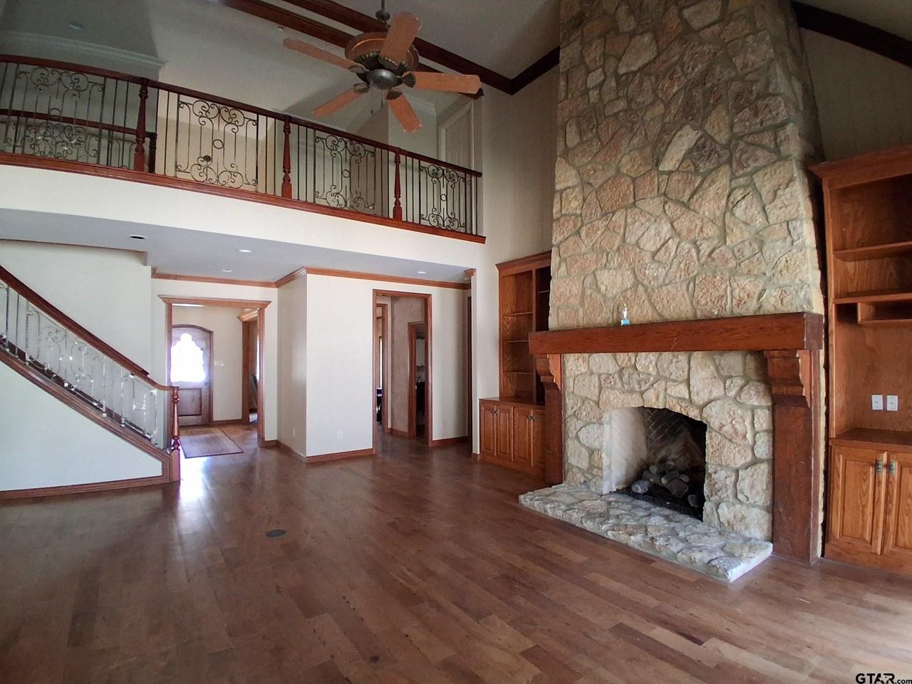 3706 Woods Blvd - Photo 6 of 28