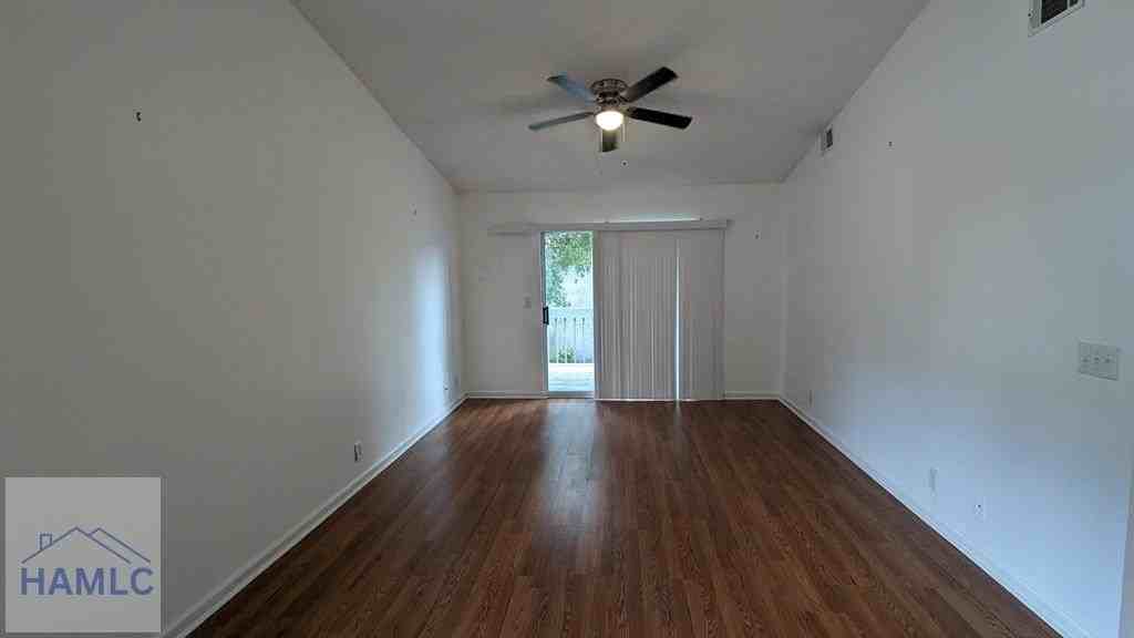 910 Brett Dr Apt 150 - Photo 5 of 10