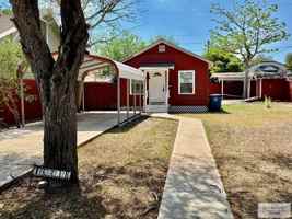 featured image of 1623 W Washington St Unit B #B