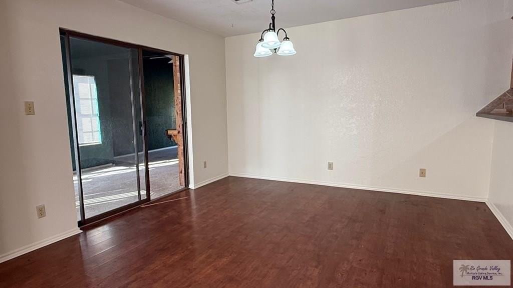 2117 S Arden St - Photo 3 of 17