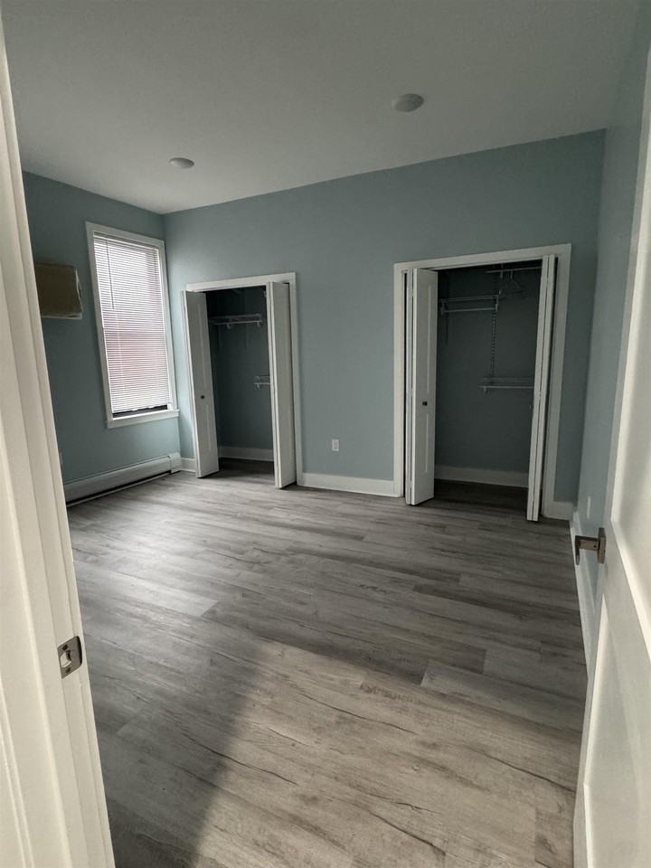 6720 John F Kennedy Blvd - Photo 3 of 8