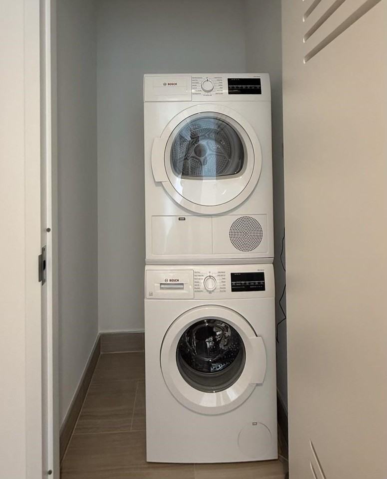 99 Hudson St #4205 - Photo 5 of 24