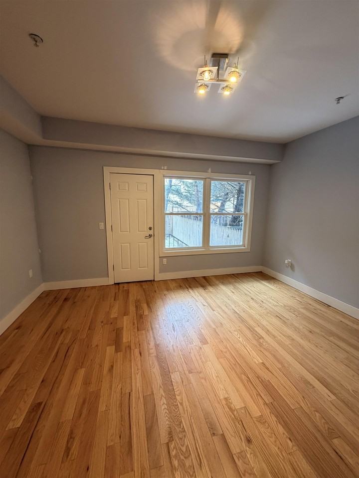 298 6th St - Photo 7 of 14