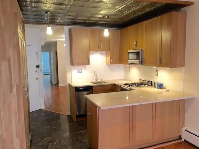 278 Monmouth St #3L - Photo 3 of 14