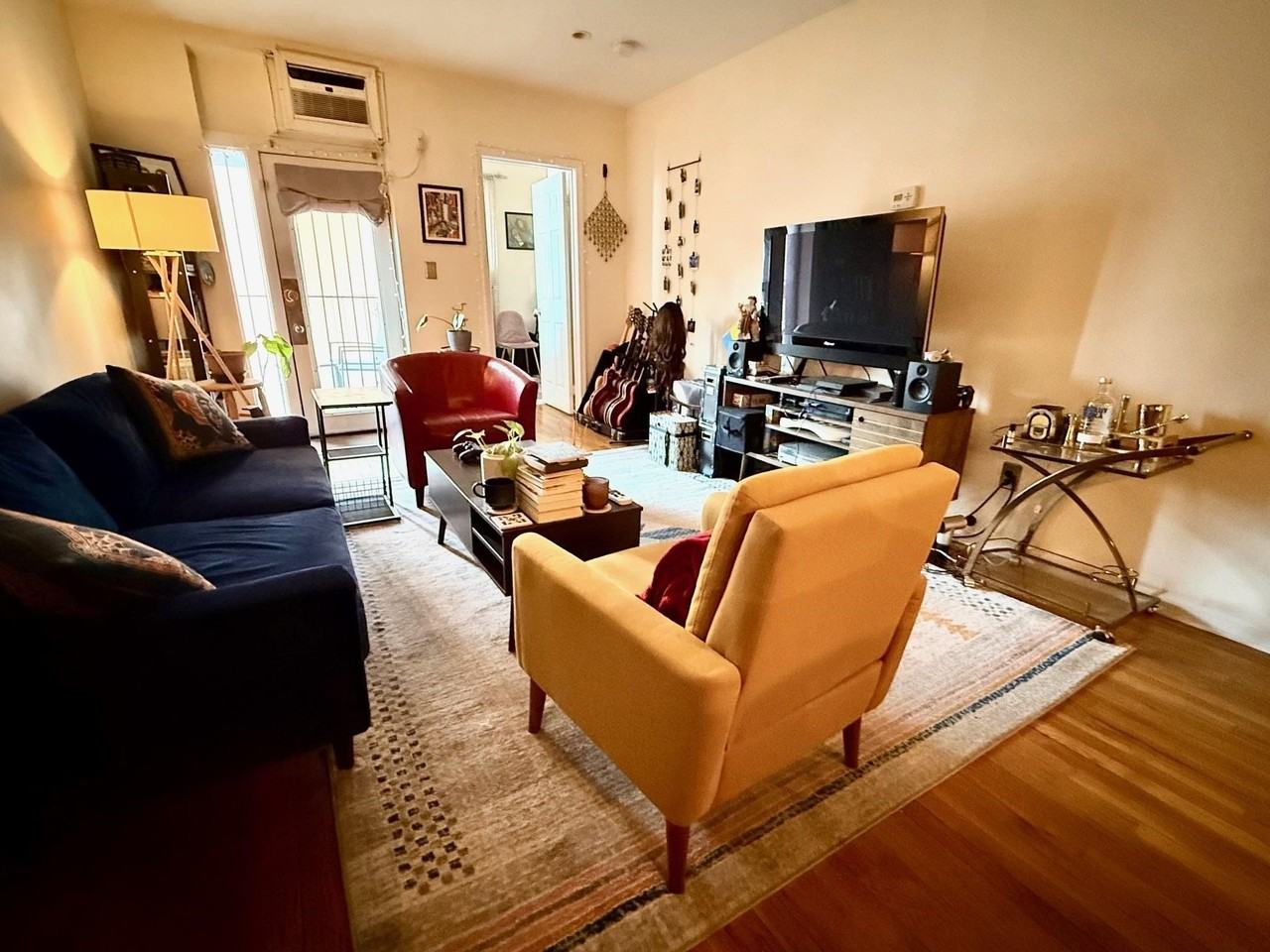 278 Monmouth St #3L - Photo 5 of 14