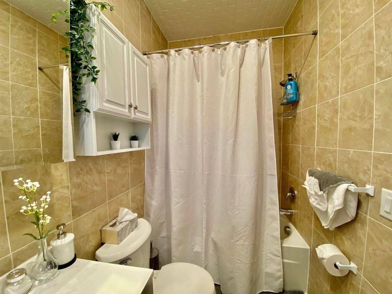 86 Oak St #A - Photo 7 of 18