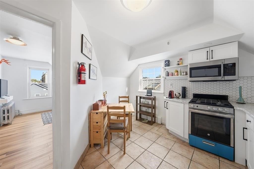 124 73rd St - Photo 5 of 14