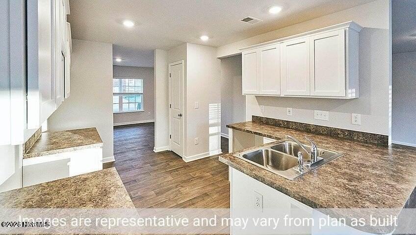 4541 Sandstone Dr - Photo 4 of 19