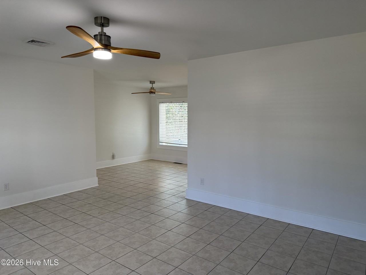 4707 Trent Woods Dr - Photo 3 of 24