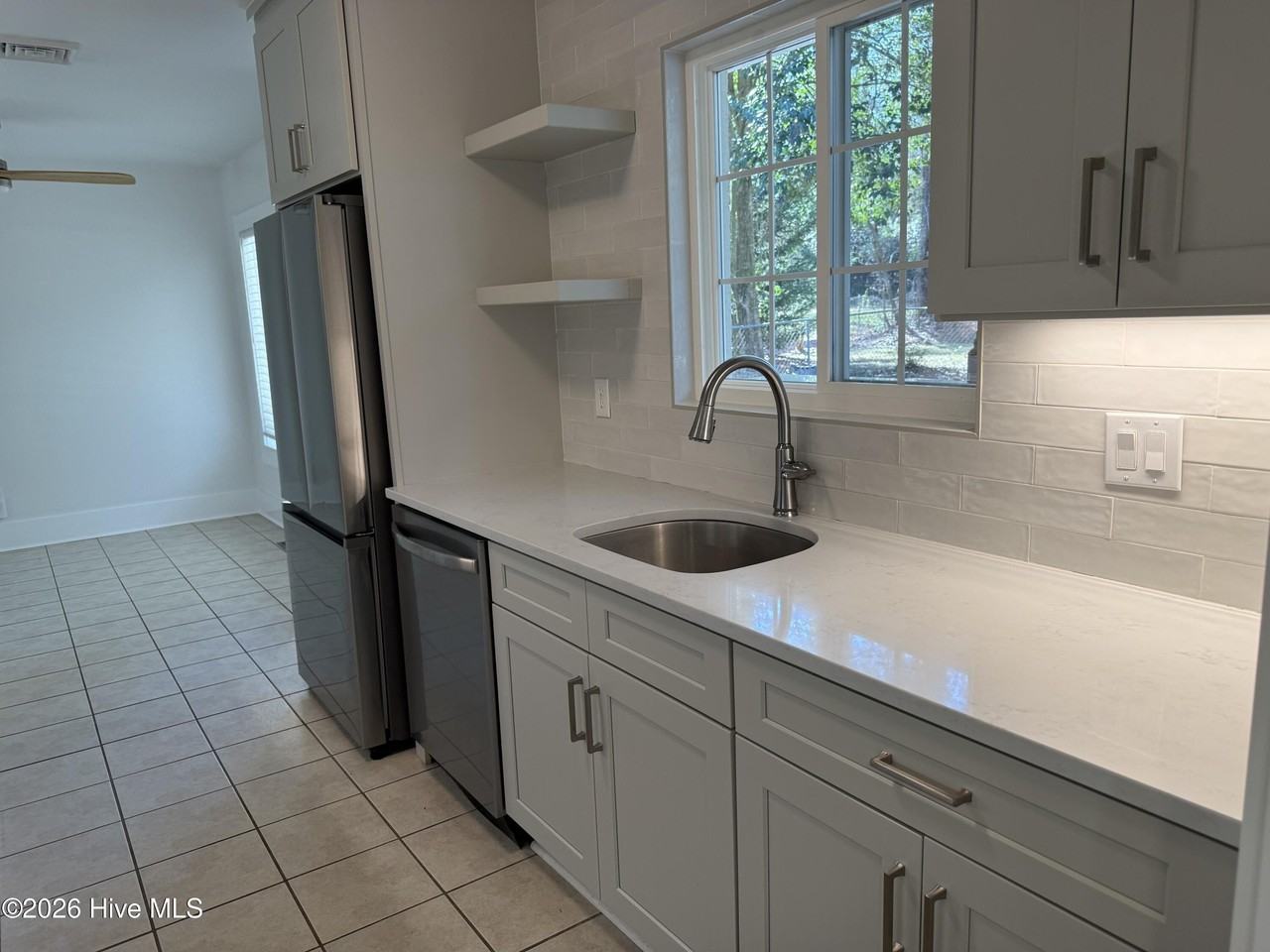 4707 Trent Woods Dr - Photo 6 of 24