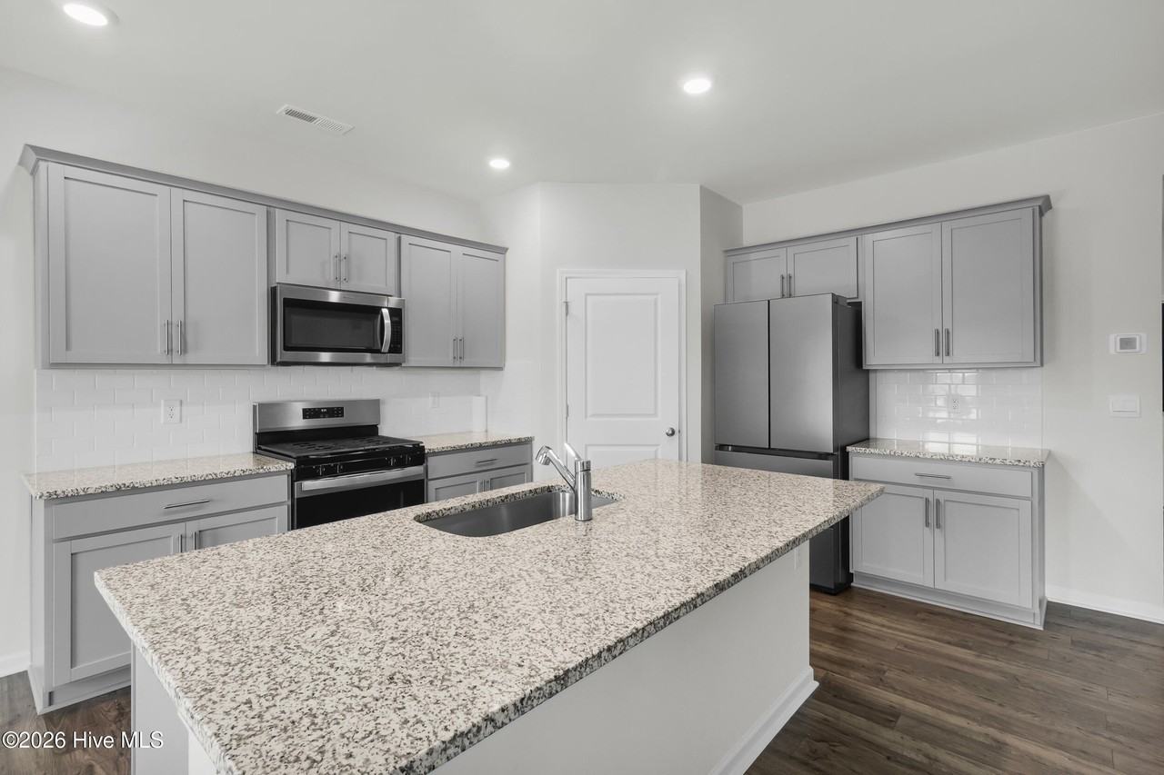 2007 Minnette Cir - Photo 6 of 37