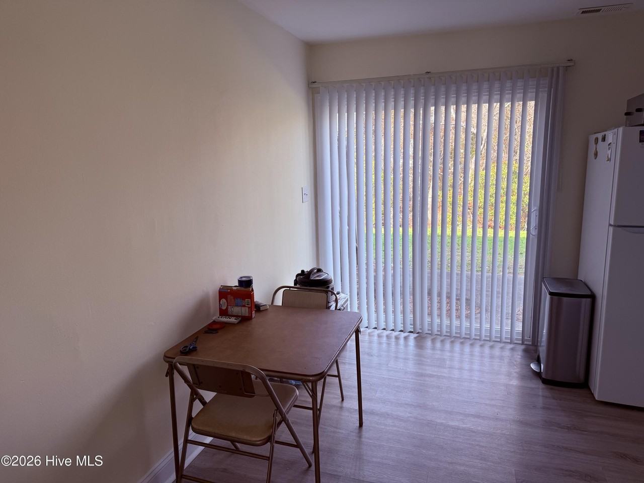 3810 Symi Cir Apt 4 - Photo 5 of 11