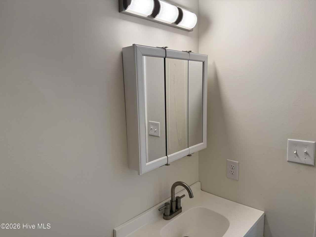 3810 Symi Cir Apt 1 - Photo 7 of 10