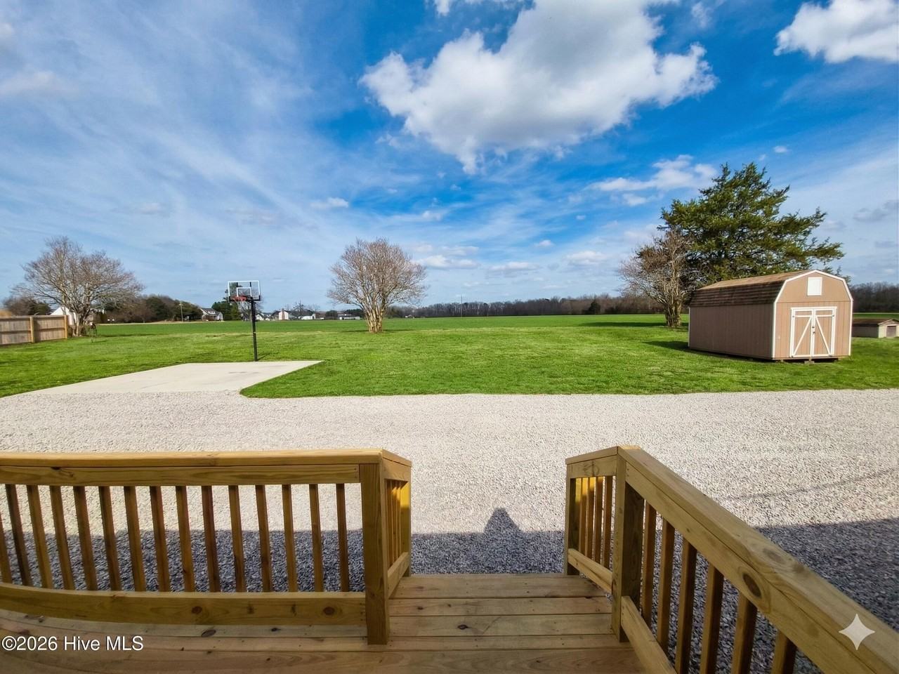 890 Breedlove Rd - Photo 3 of 4