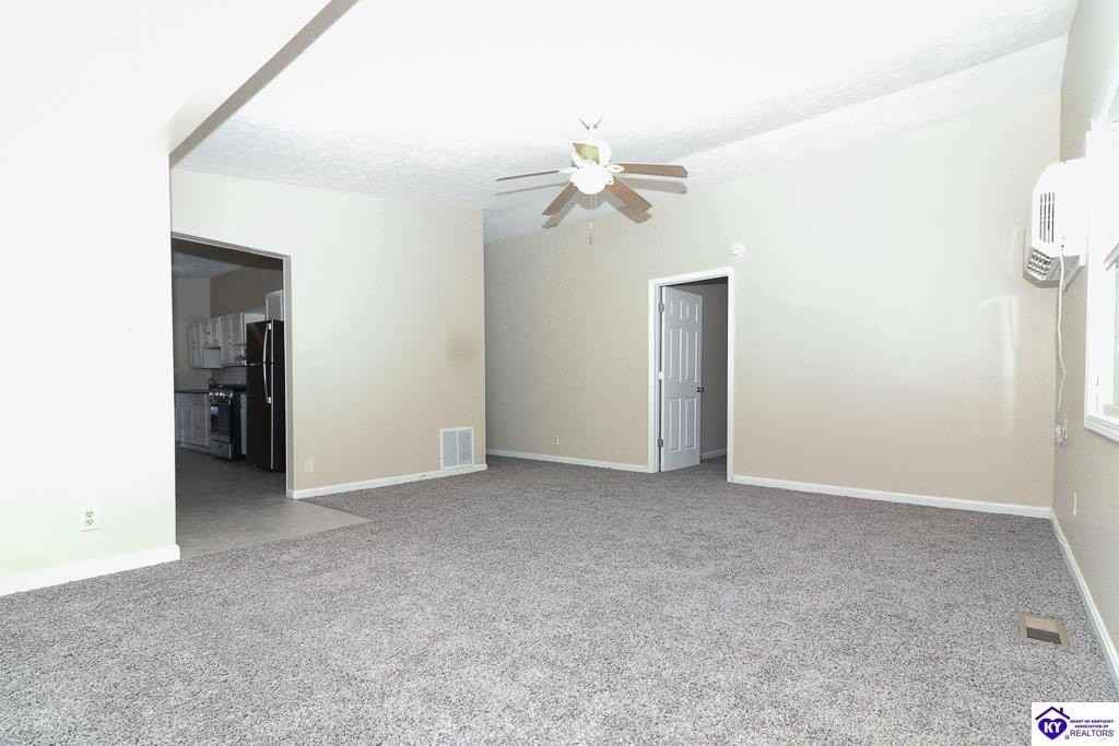 407 Knox Ave - Photo 4 of 24