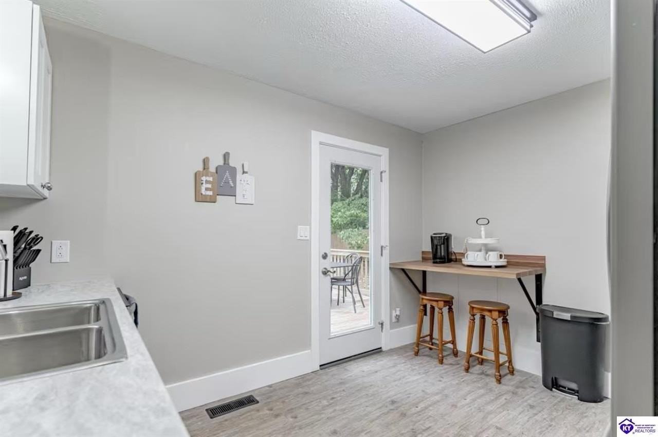 906 N Main Street Road - Photo 3 of 15