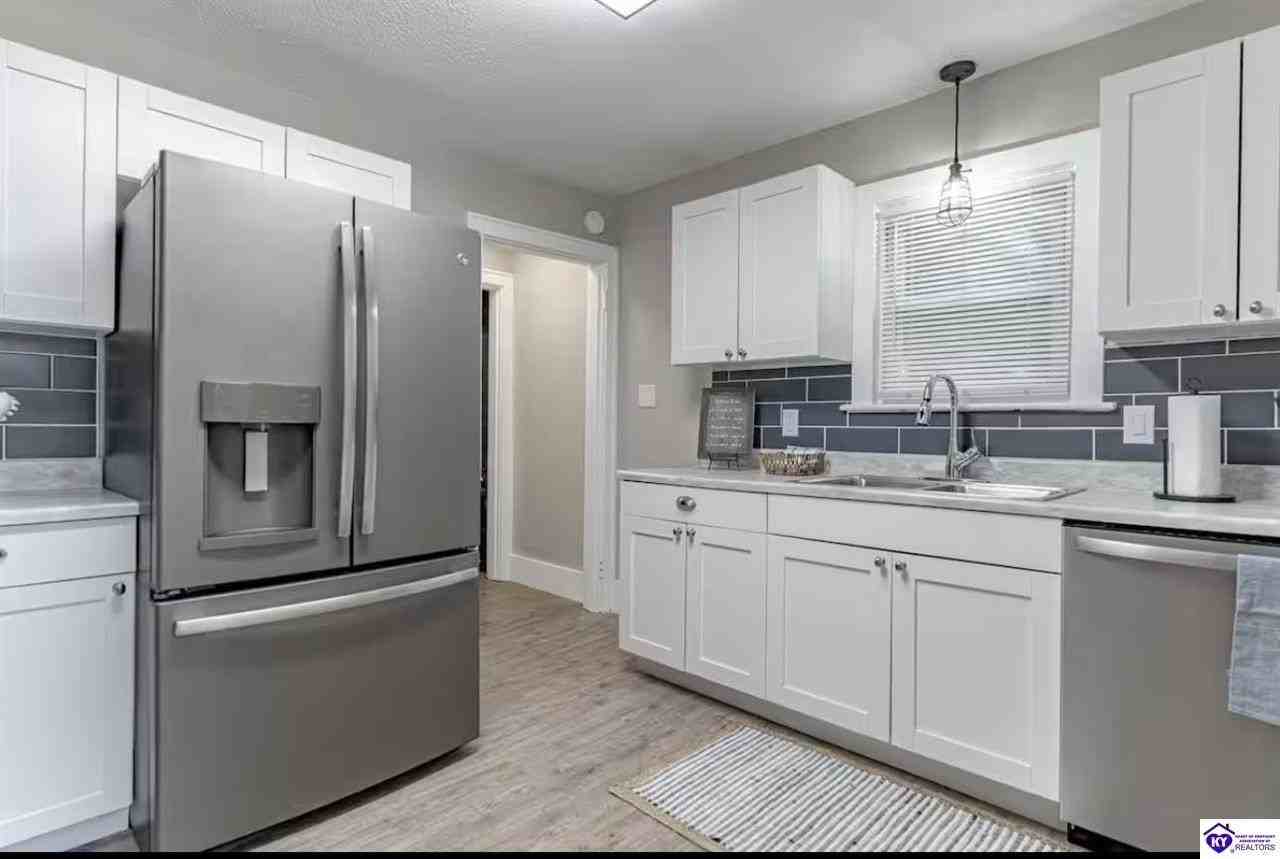 906 N Main Street Road - Photo 5 of 15