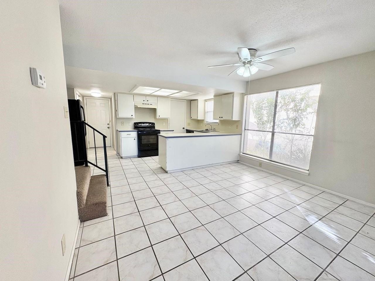 601 Free Rein Unit 2 - Photo 6 of 30