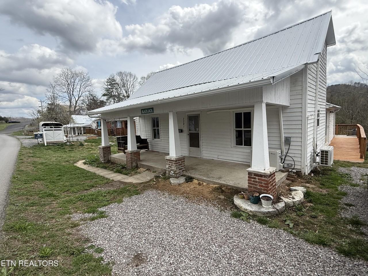 2281 Lone Mountain Rd Unit A - Photo 6 of 36