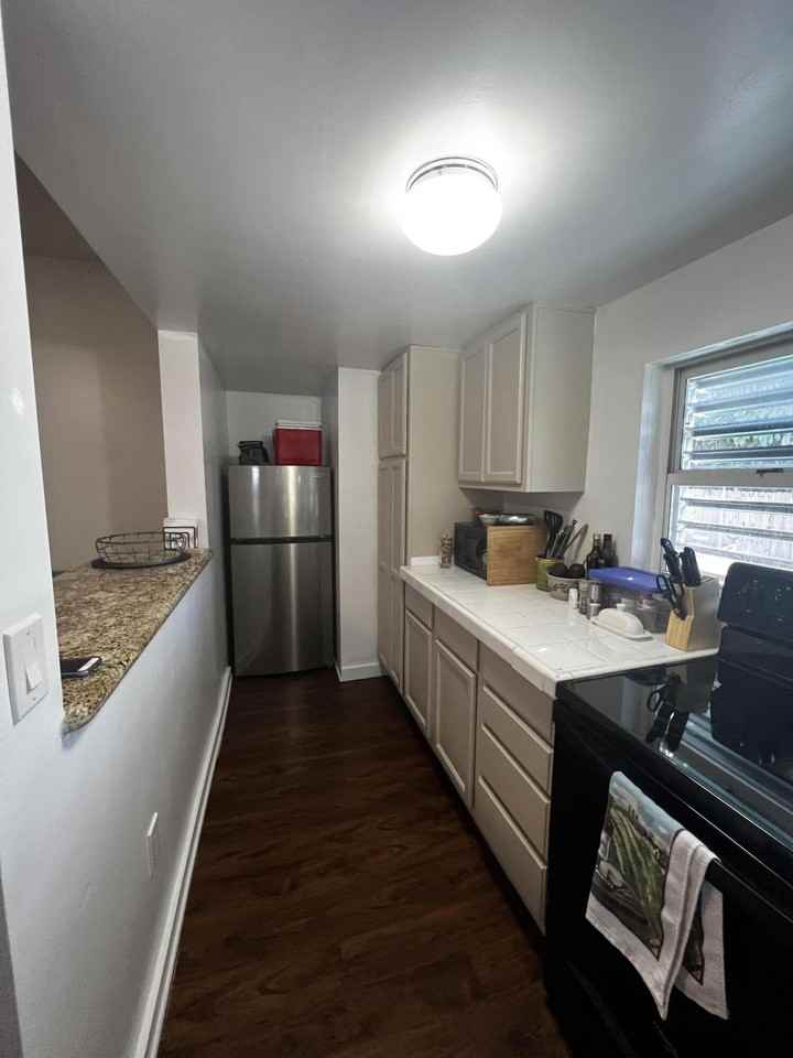 1830 Fogarty Ave #4 - Photo 3 of 8