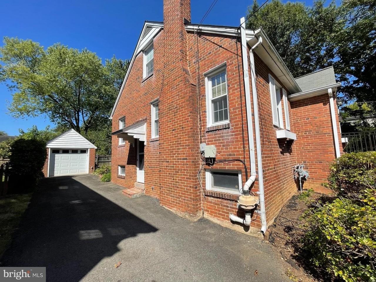 1526 N Utah St - Photo 4 of 50