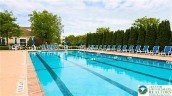 8517 Gateway Rd - Photo 2 of 50