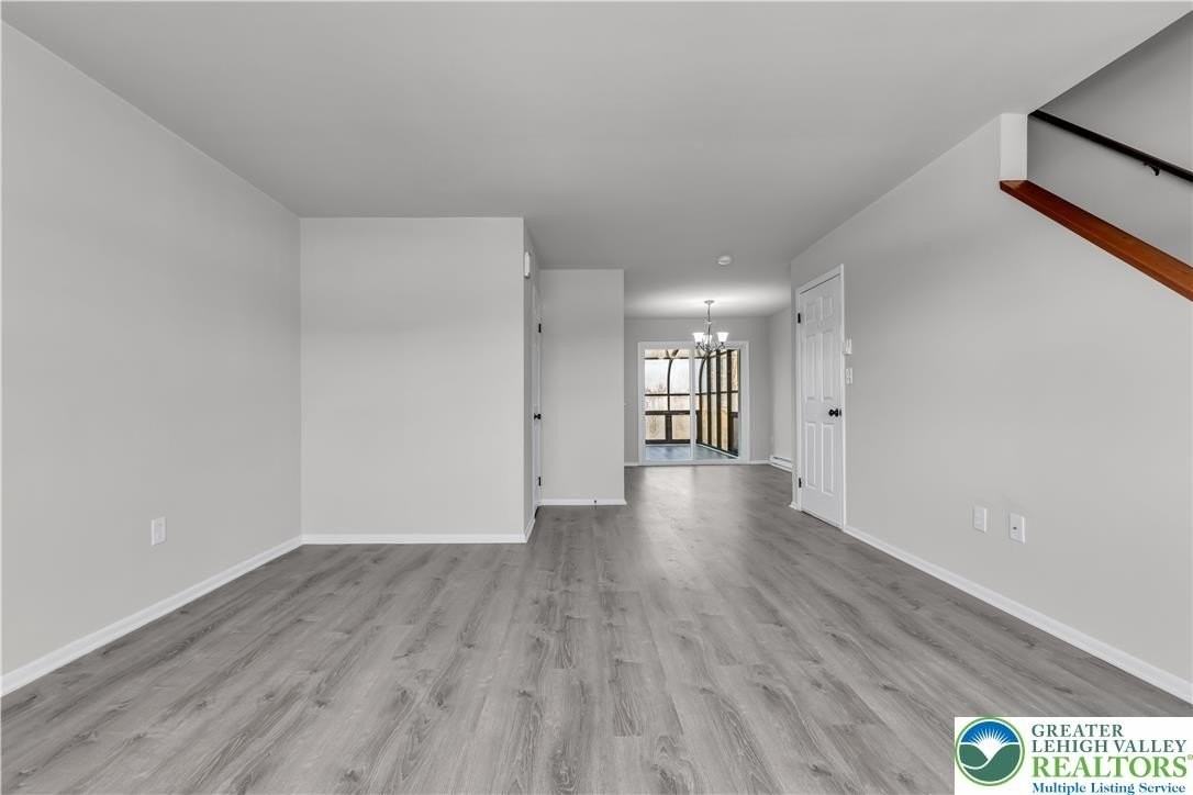 3155 Lucas Dr - Photo 5 of 22