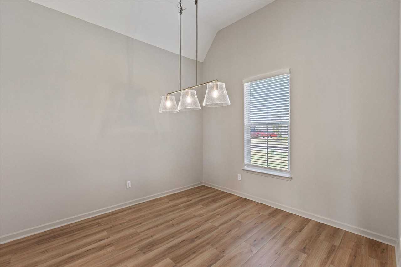 40 Hidden Field Cv - Photo 4 of 20