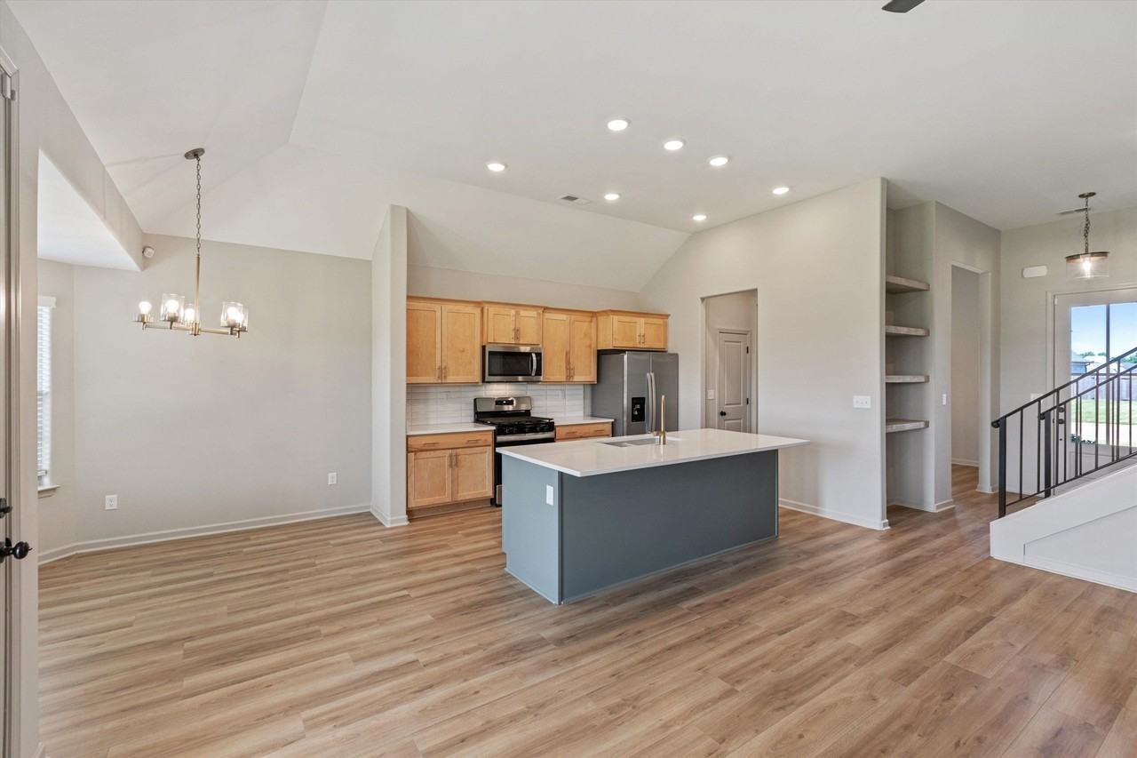 40 Hidden Field Cv - Photo 7 of 20