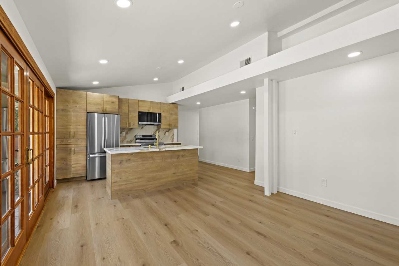 5327 Saxon St #5327 - Photo 7 of 23