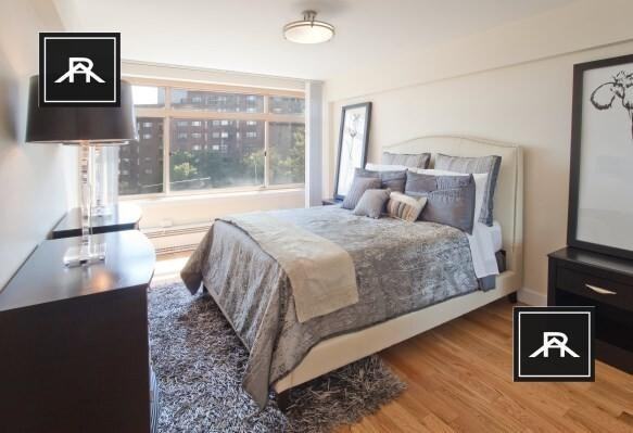 1442 Beacon St - Photo 4 of 9