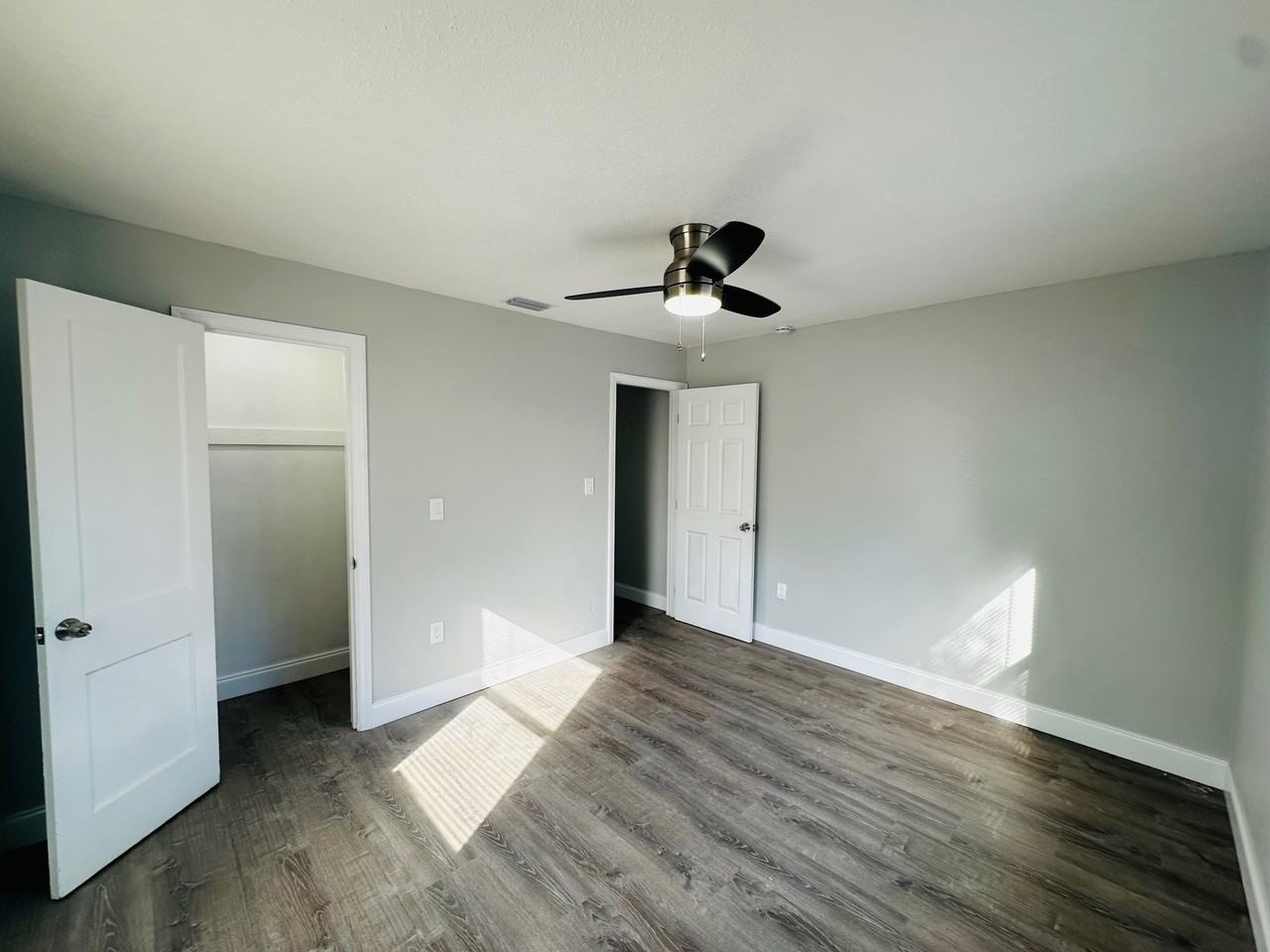 4801 10th Ave S #1 - Photo 3 of 15