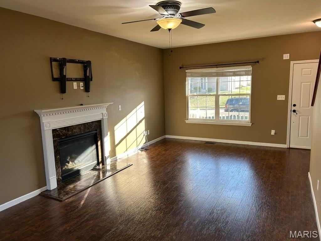 538 Springhurst Pkwy - Photo 3 of 34