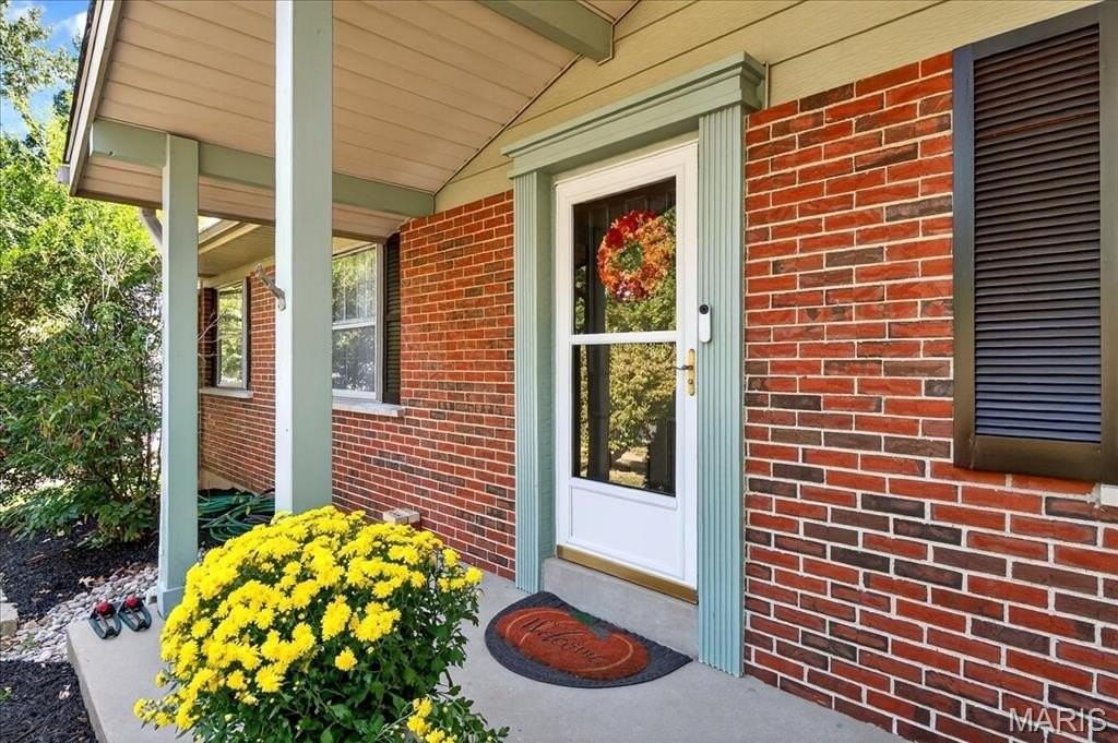 354 Burncoate Dr - Photo 3 of 34